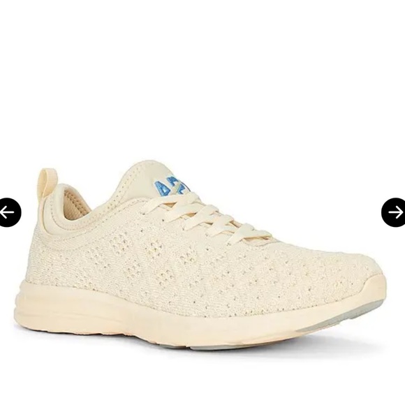 APL Shoes - APL techloom Phantom Sneaker in Vanilla & Coastal Blue
Yellow
